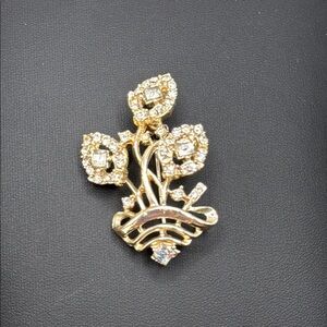 Gold tone statement brooch pin three rhinestone flowers in a basket cottagecore